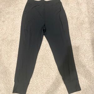 NWT Fabletics Mila Cold Weather Joggers Sz L